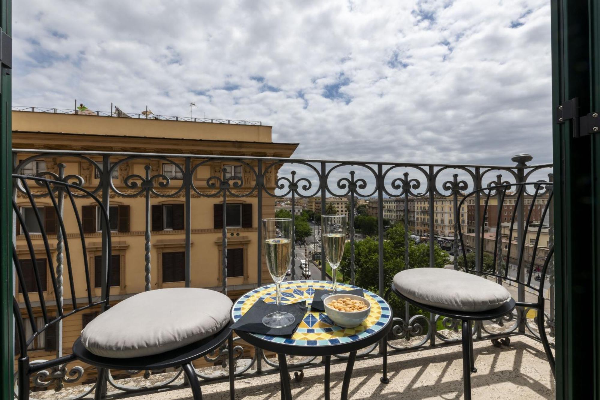 Bed and Breakfast St Peter Twelve Roma Esterno foto