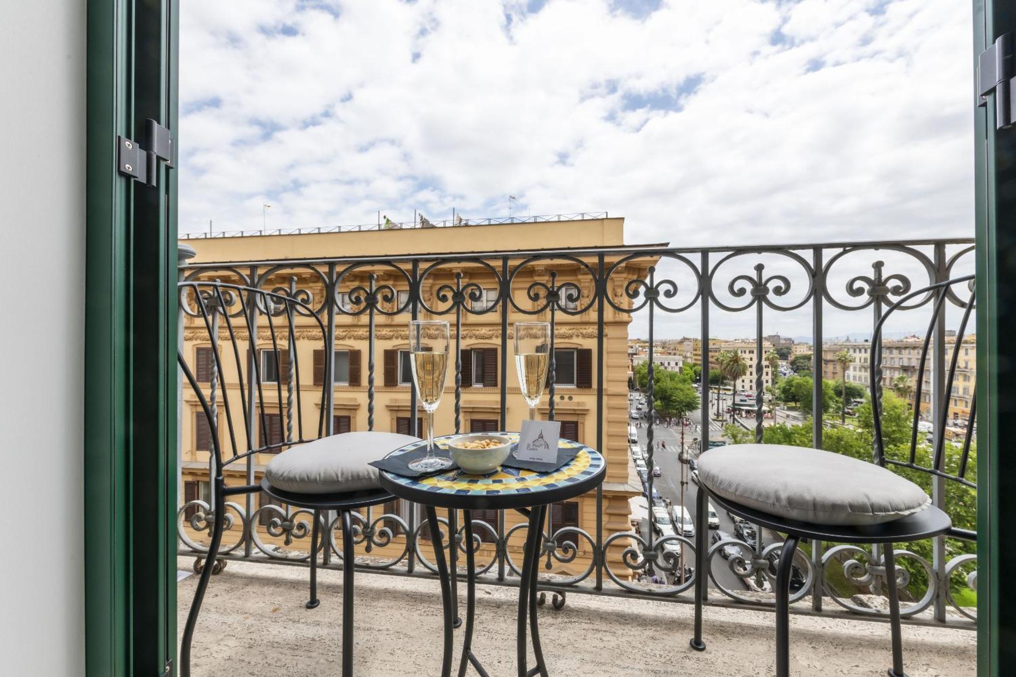 Bed and Breakfast St Peter Twelve Roma Esterno foto