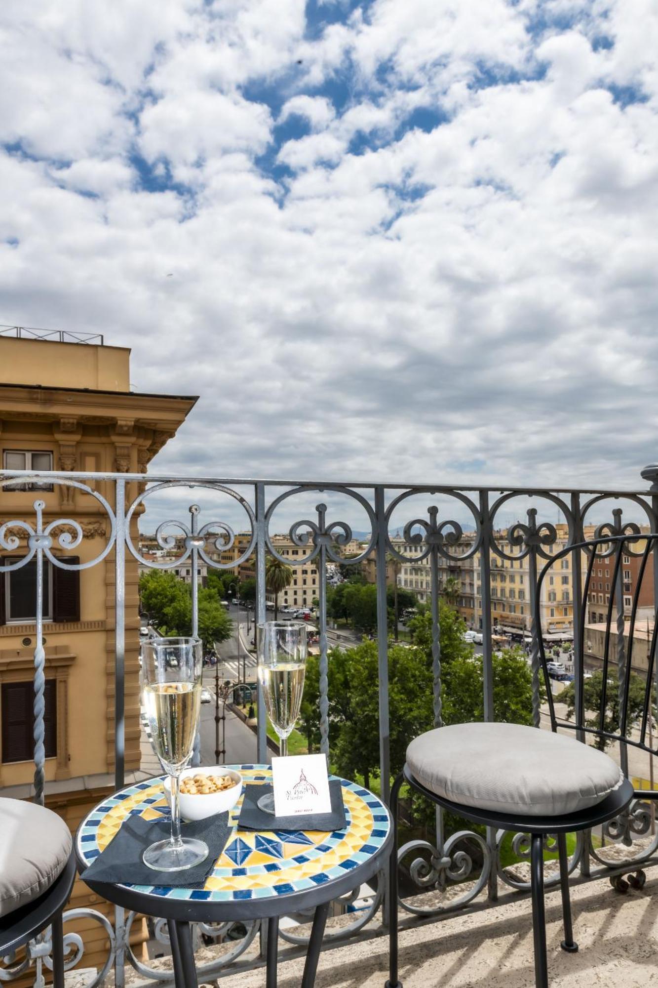 Bed and Breakfast St Peter Twelve Roma Esterno foto